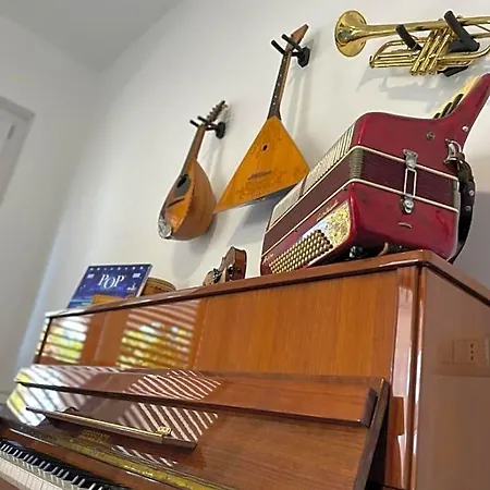 Music House